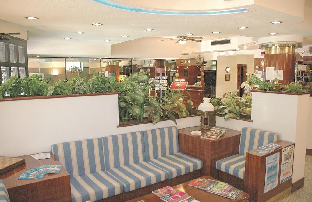 Hotel Crystal Portoferraio Bagian luar foto