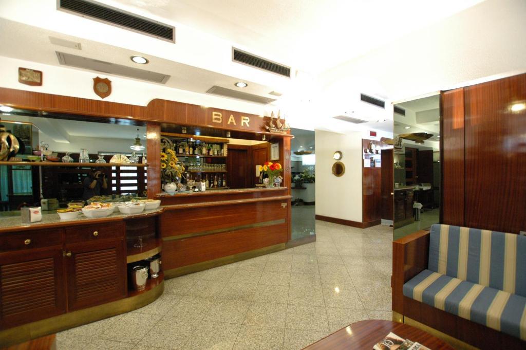 Hotel Crystal Portoferraio Bagian luar foto
